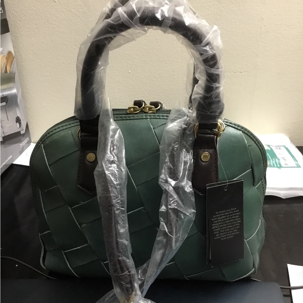 TIGNANELLO VIENNA WOVEN GREEN LEATHER SMALL DOME SATCHEL HAND/ CROSSBODY BAG